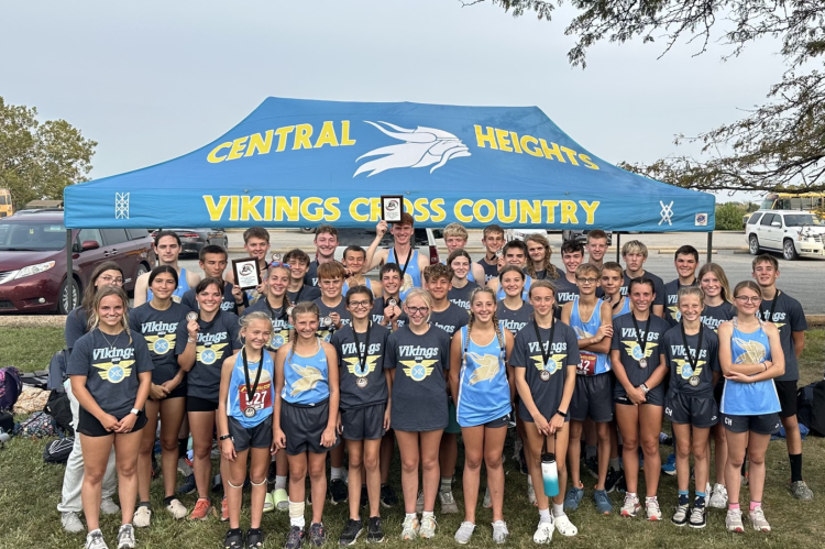 Central Heights Cross Country (Photo: Central Heights Cross Country Facebook)